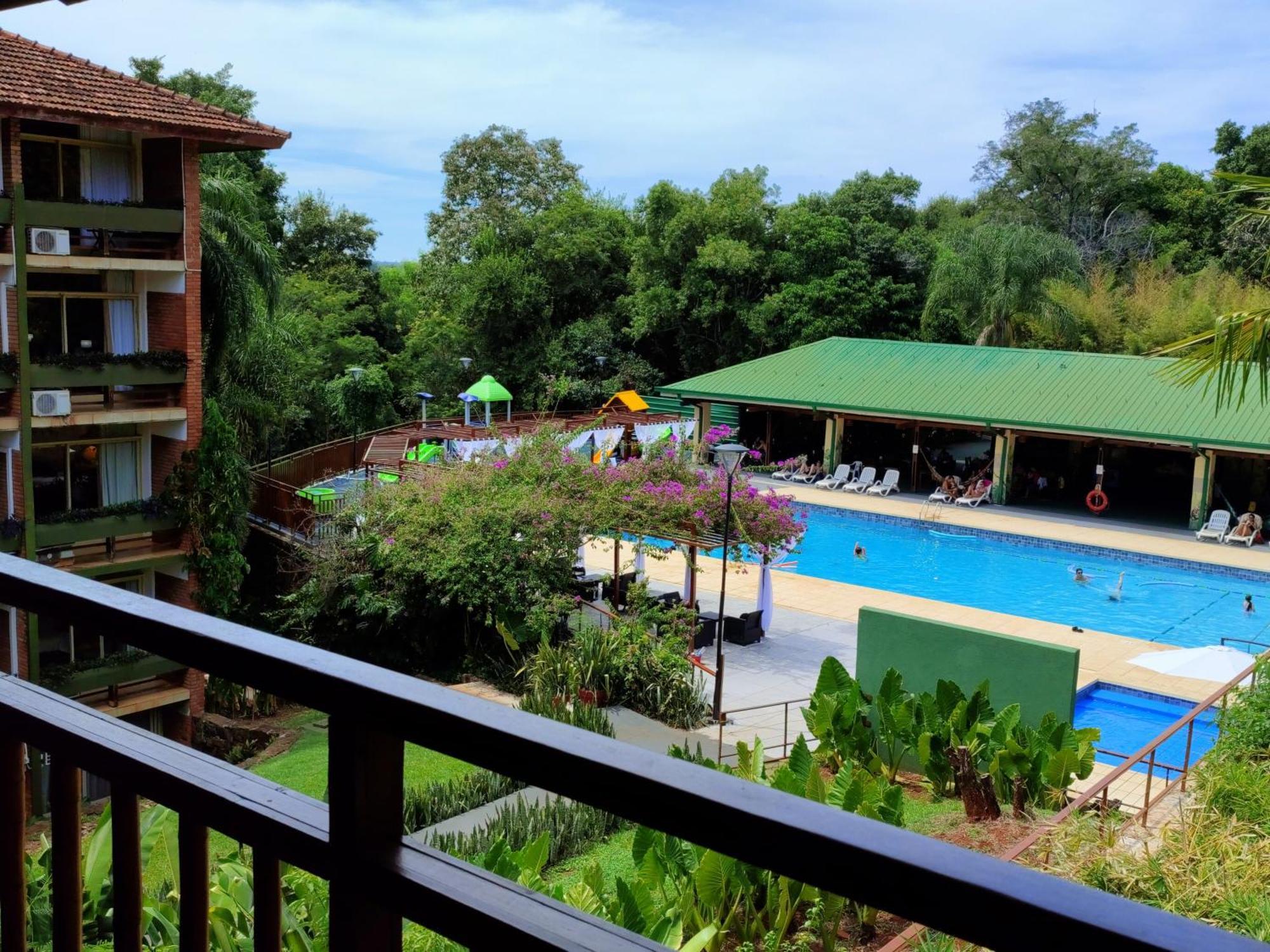 Hotel Raices Esturion Puerto Iguazu Exterior photo